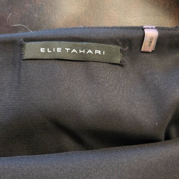 Elie Tahari No "Baggy Butt" Leather Skirt - Picture 4 of 5